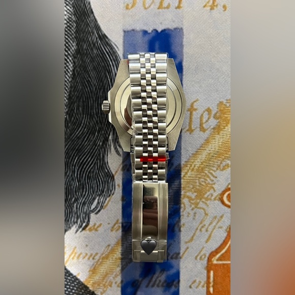 Men’s Luxury GMT Style Automatic Stainless Steel Watch “Pepsi” Colorway 41mm - Picture 4 of 4